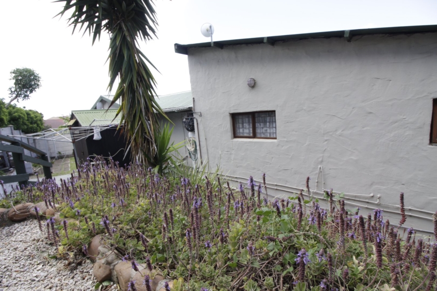 4 Bedroom Property for Sale in Aston Bay Eastern Cape